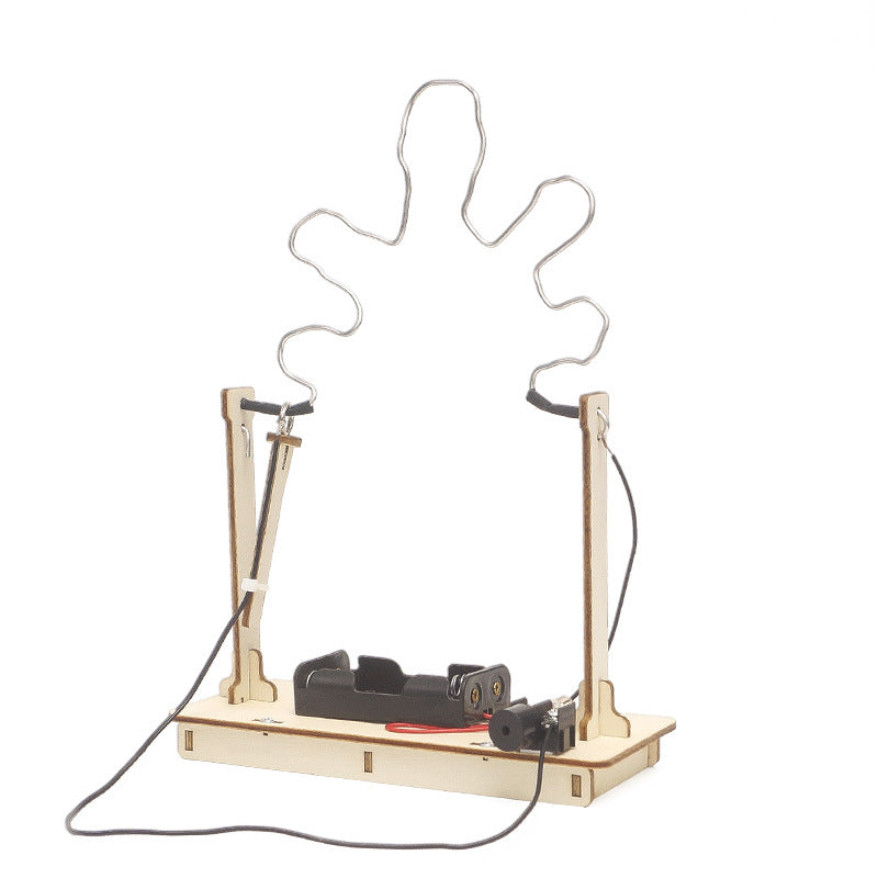 Kit de montaje del juego de reacción Cross Fire DIY para niños, juguete educativo STEM de madera que pone a prueba la velocidad y la reacción.